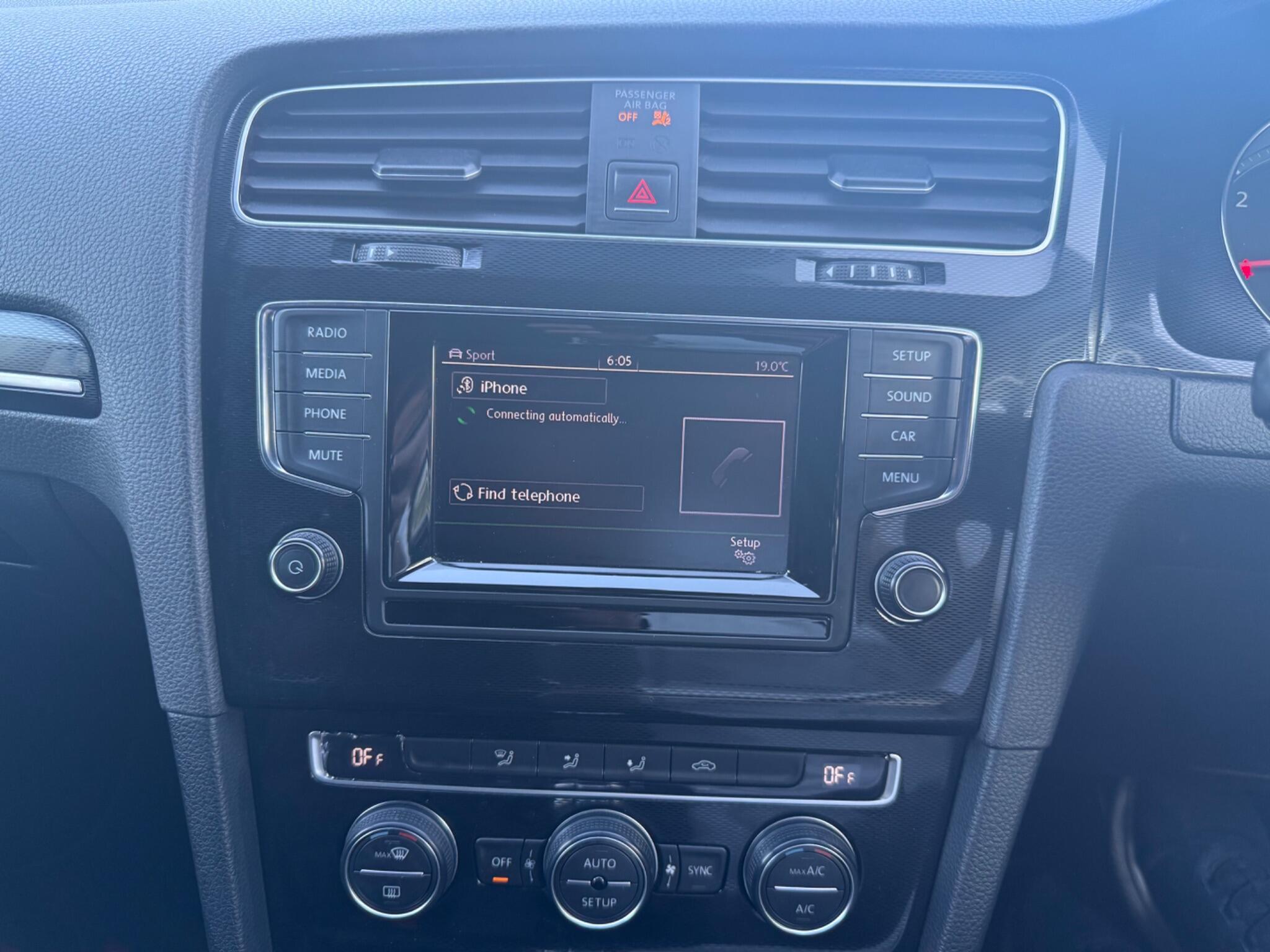 Volkswagen Golf - Image 14