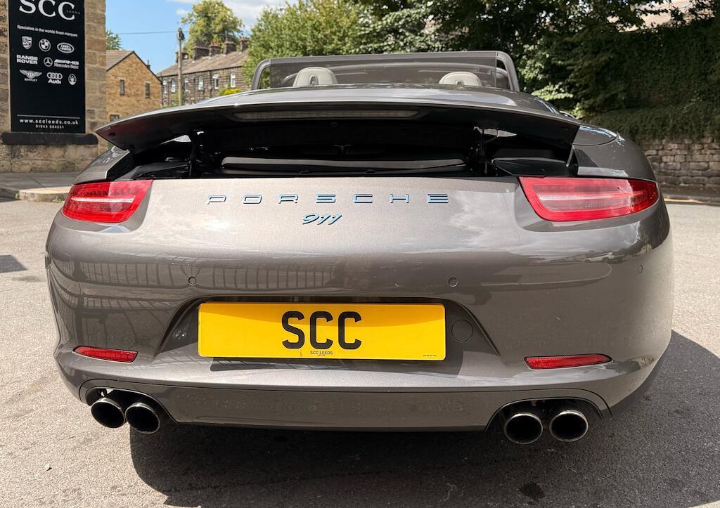 Porsche 911 - Image 13