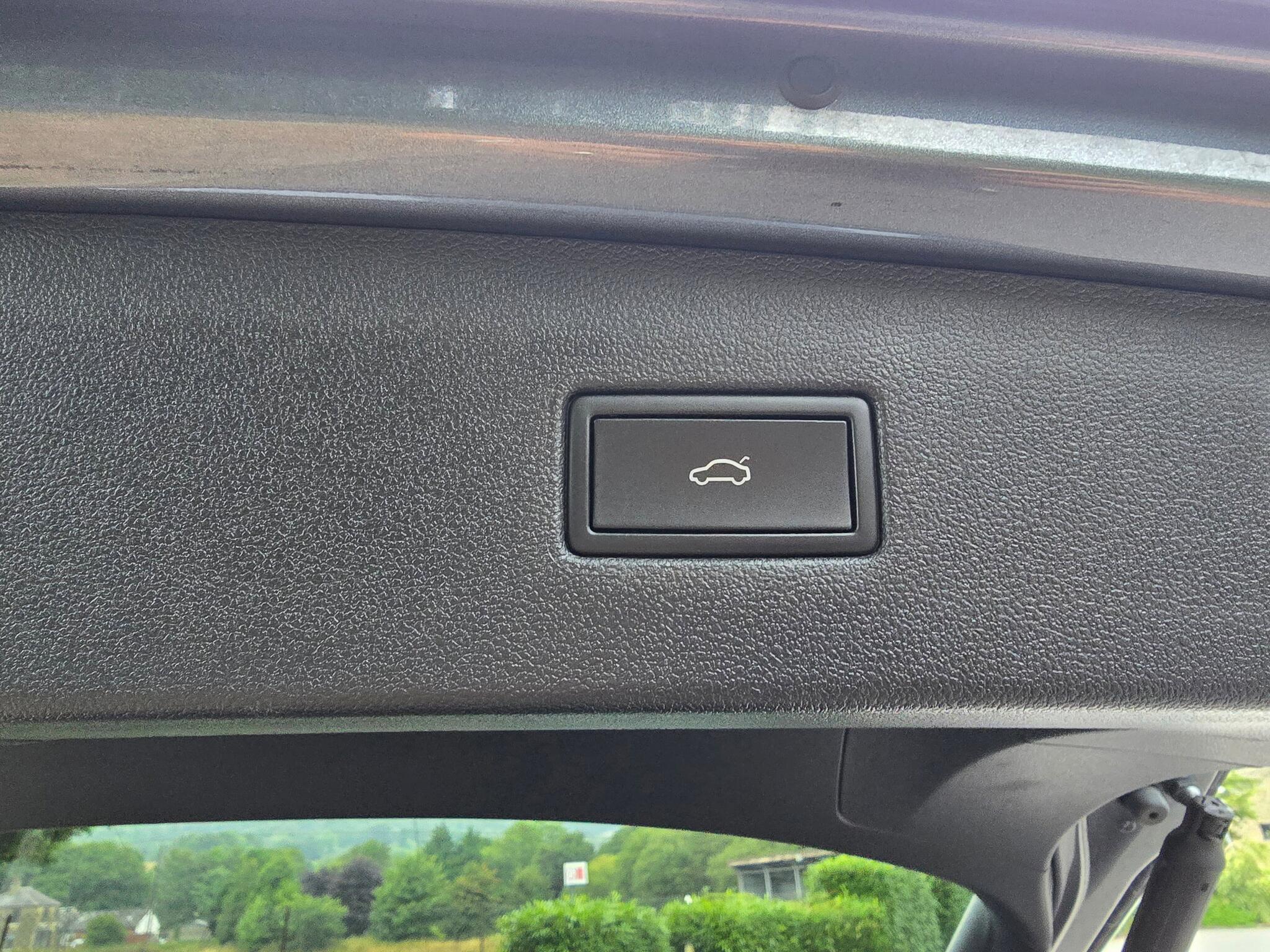 Volkswagen Tiguan Allspace - Image 11