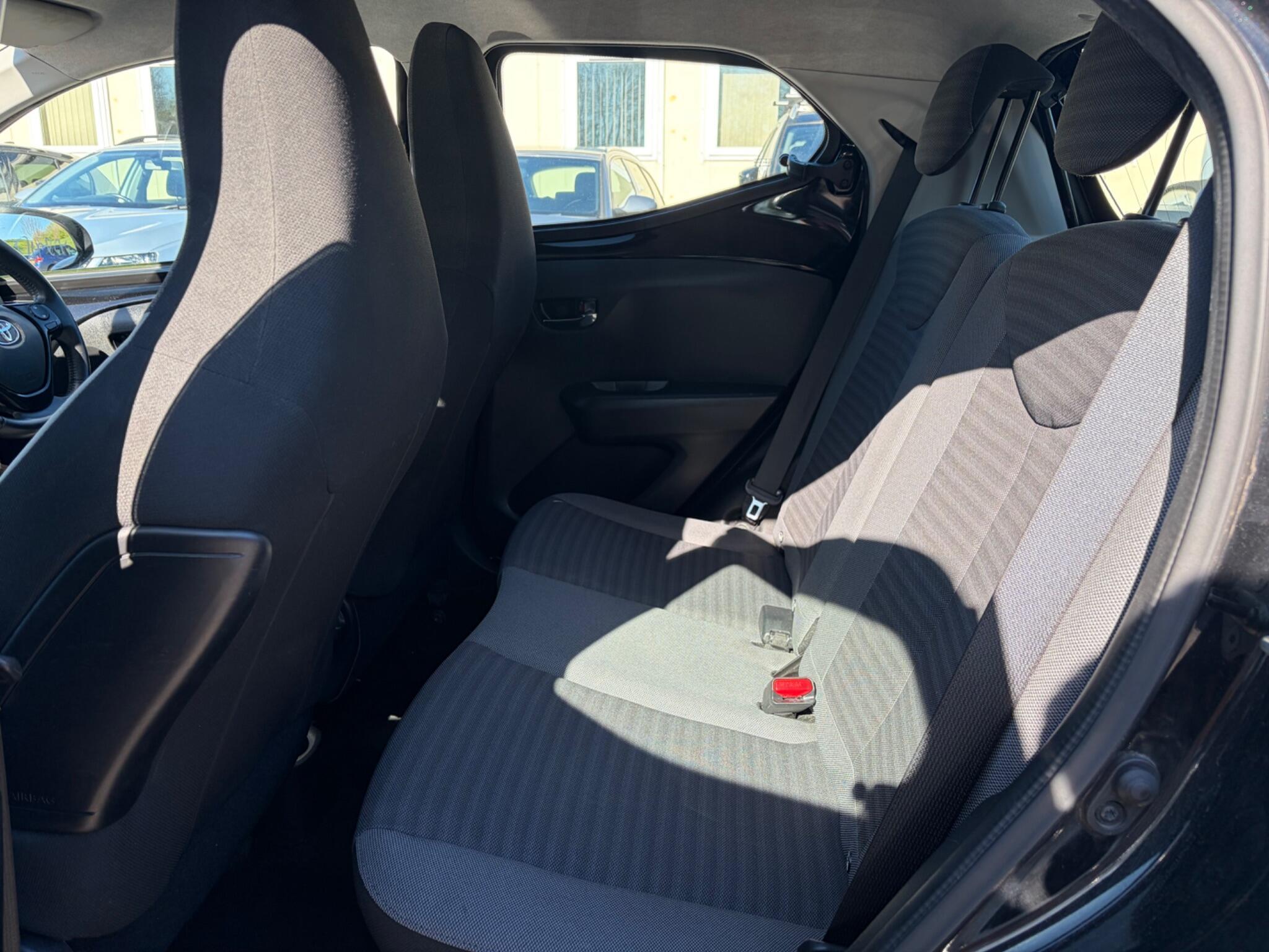 Toyota Aygo - Image 19