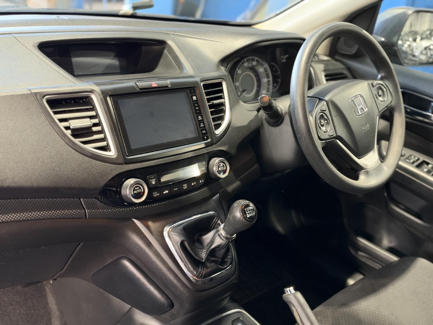 Honda CR-V - Image 17