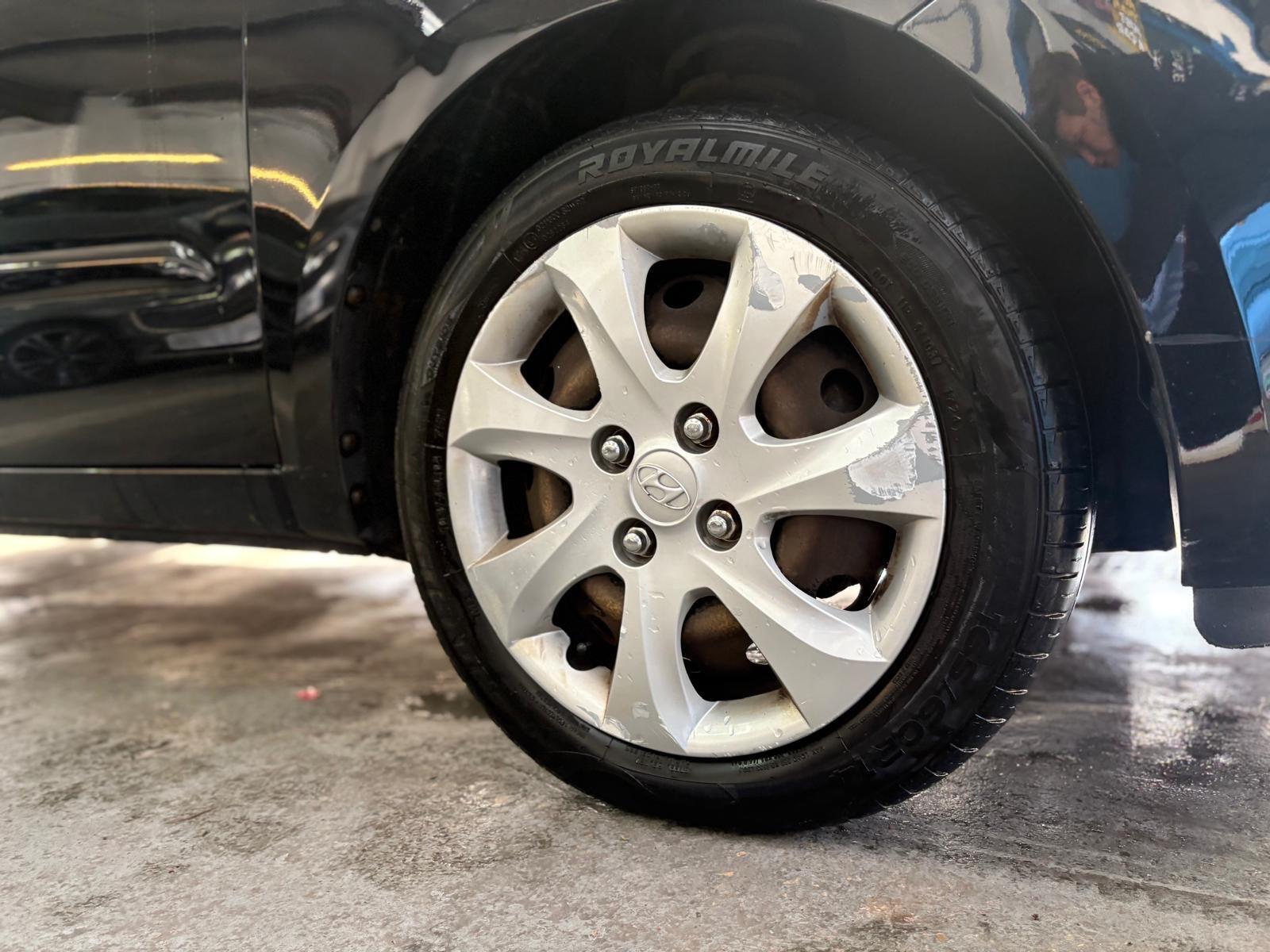 Hyundai i10 - Image 20