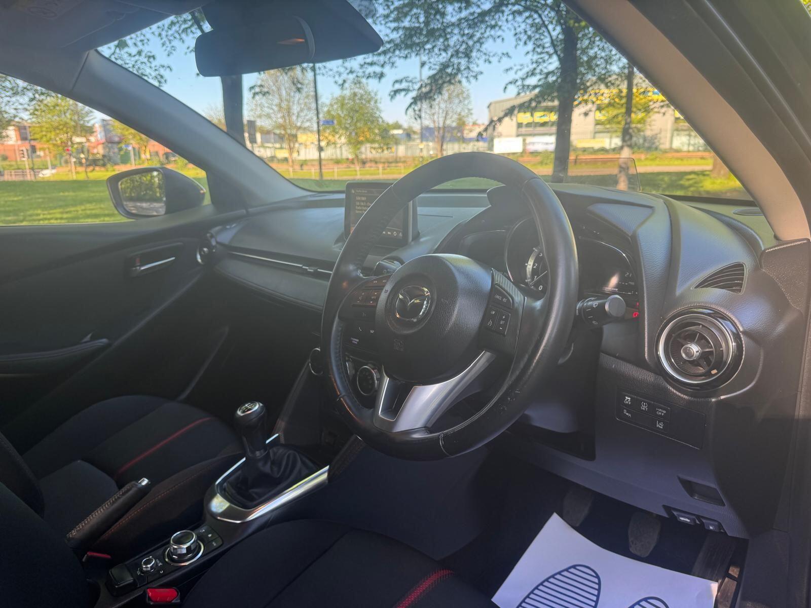 Mazda MAZDA2 - Image 16