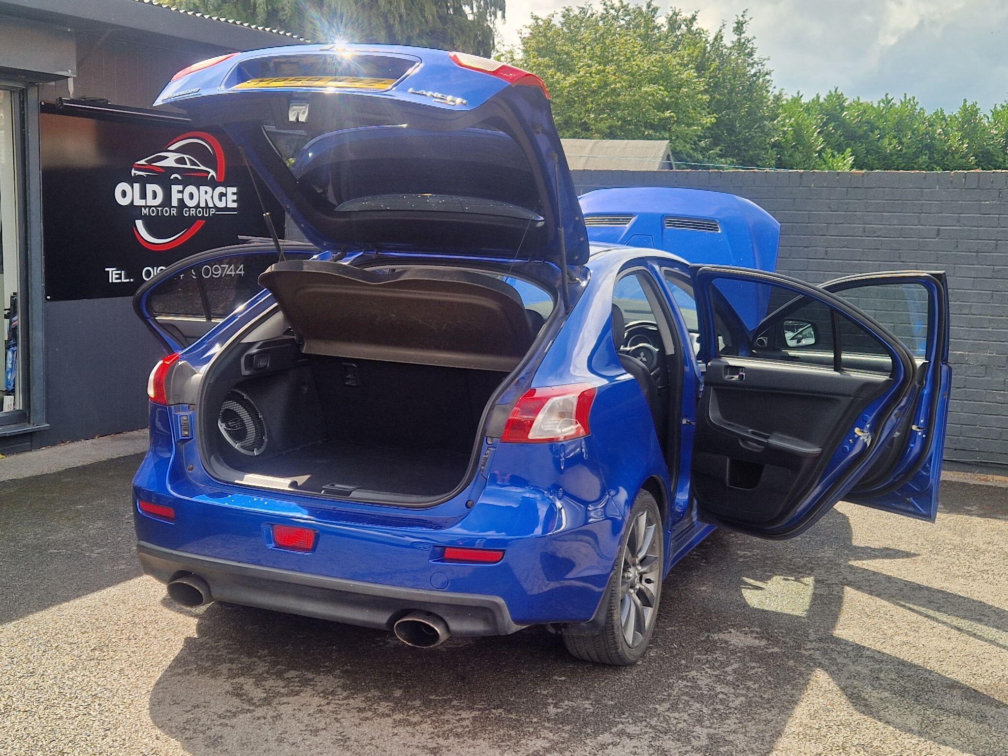 Mitsubishi Lancer - Image 18