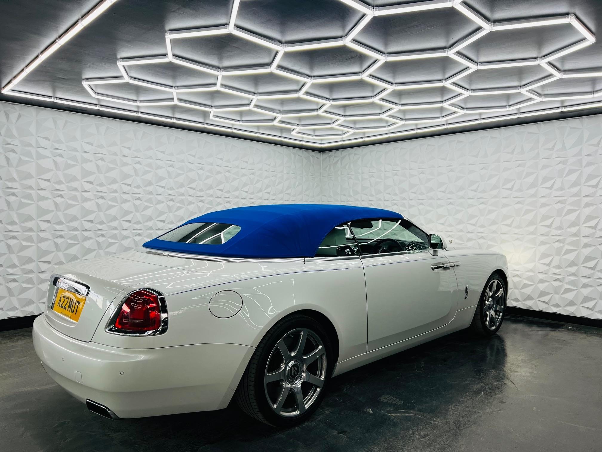 Rolls-Royce Dawn - Image 22