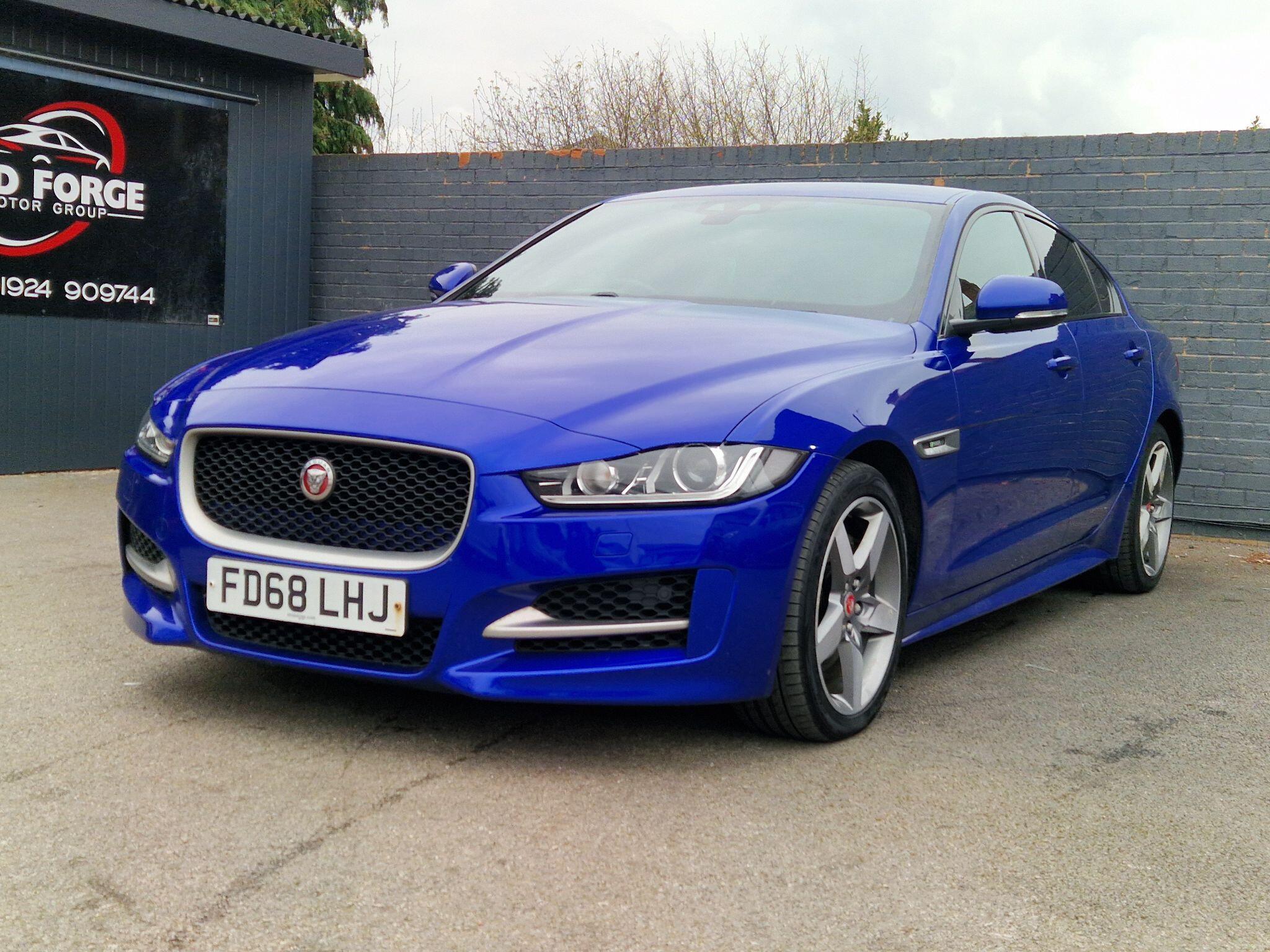 Jaguar XE - Image 18