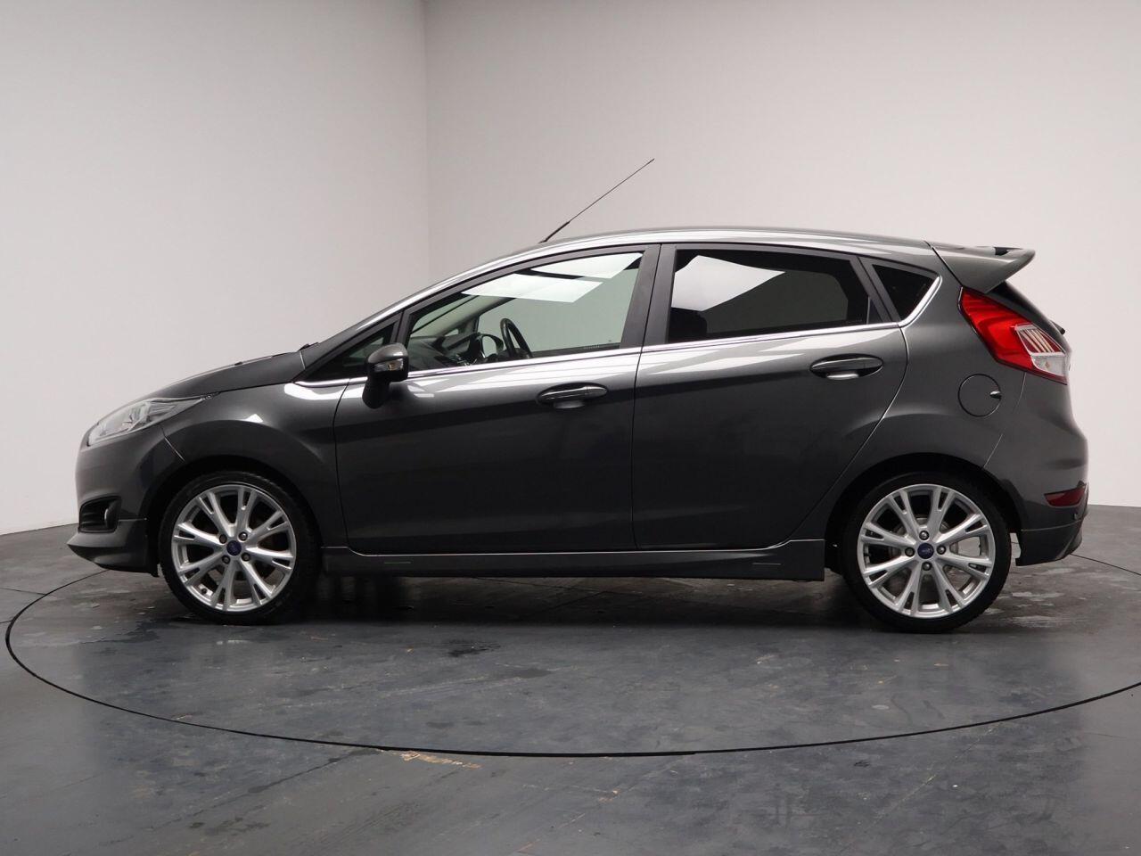 Ford Fiesta - Image 7