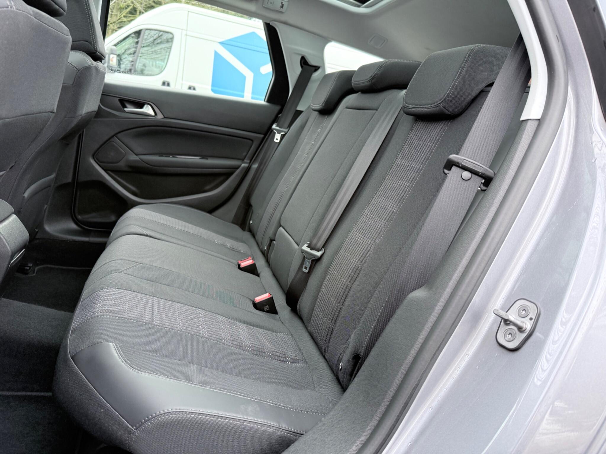 Peugeot 308 SW - Image 41