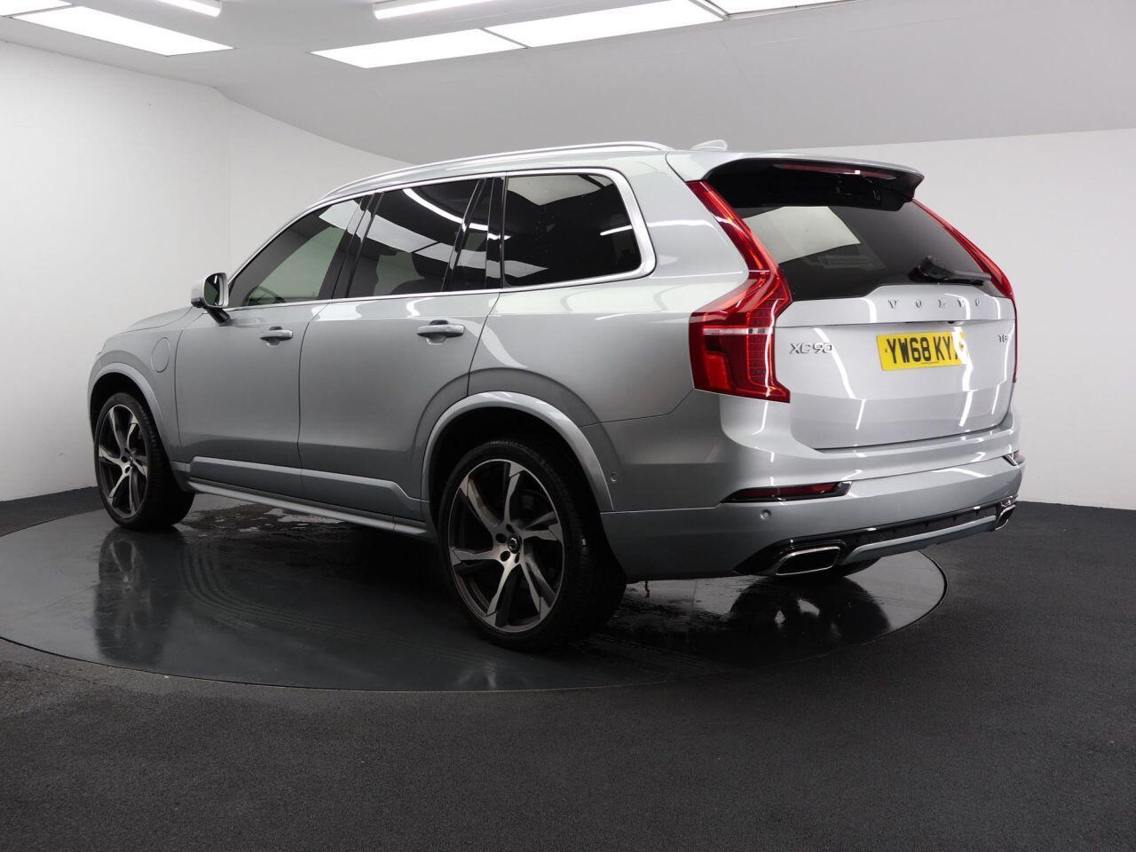 Volvo XC90 - Image 9