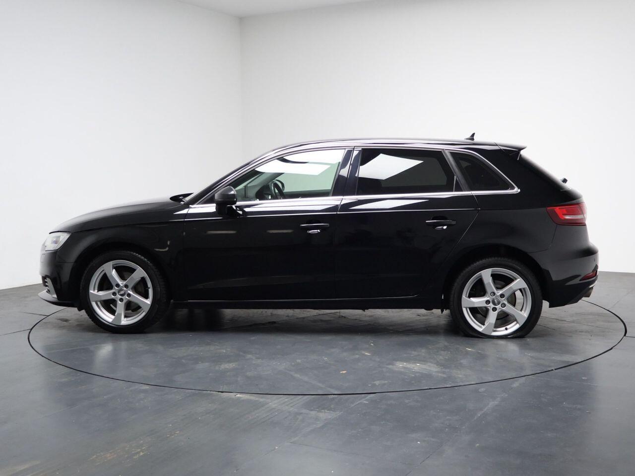 Audi A3 - Image 8