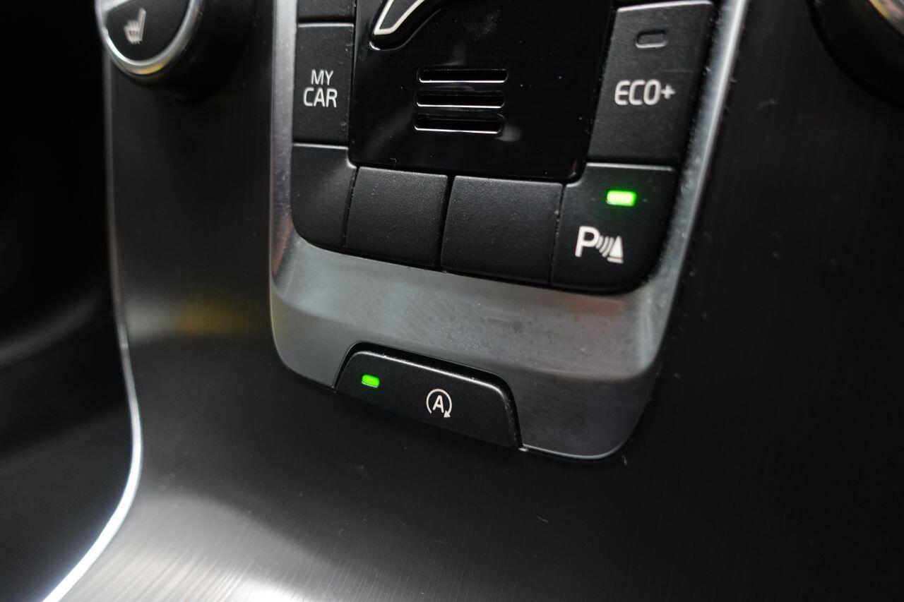 Volvo V40 CROSS COUNTRY - Image 25
