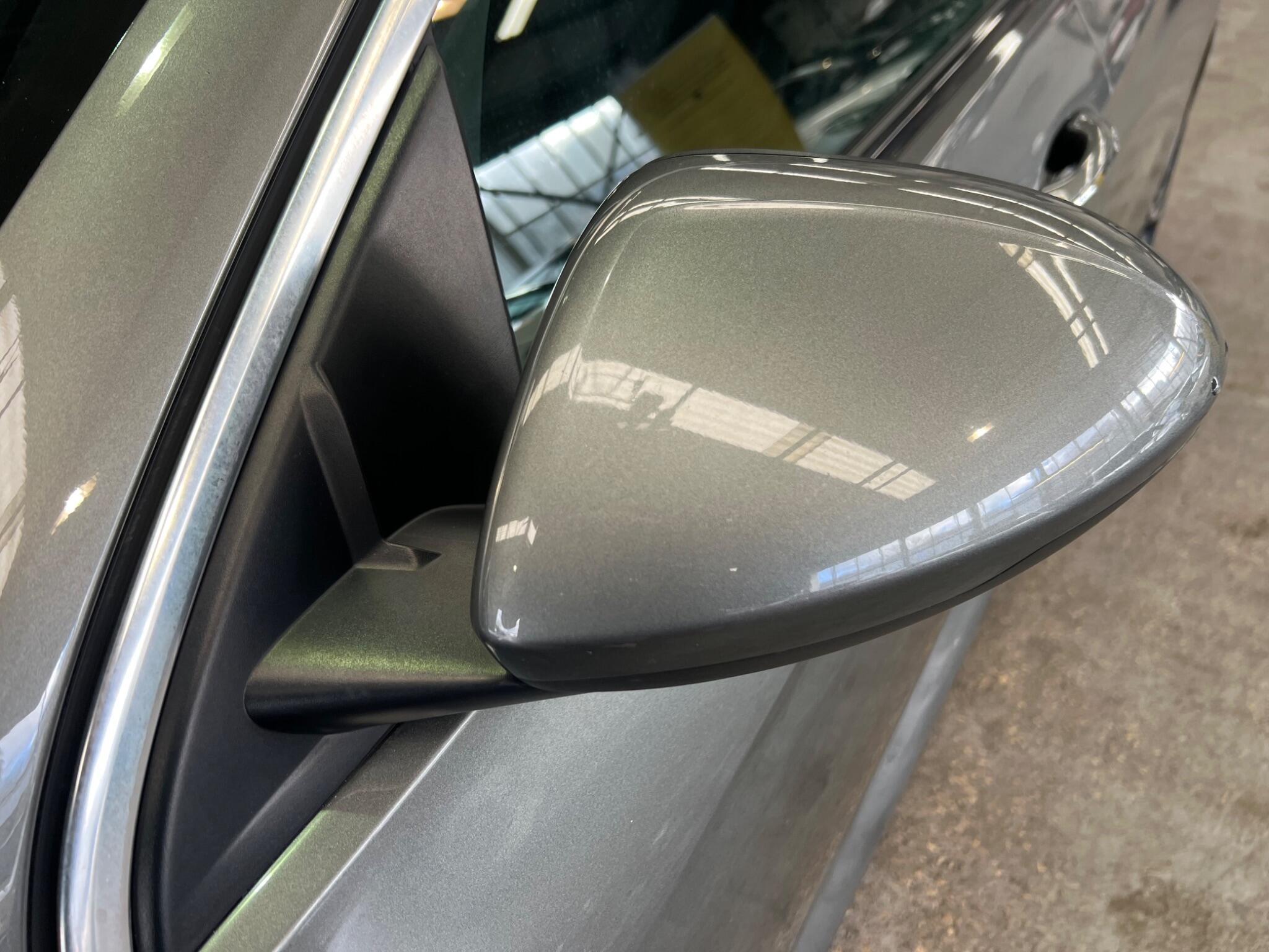 Vauxhall Insignia - Image 24