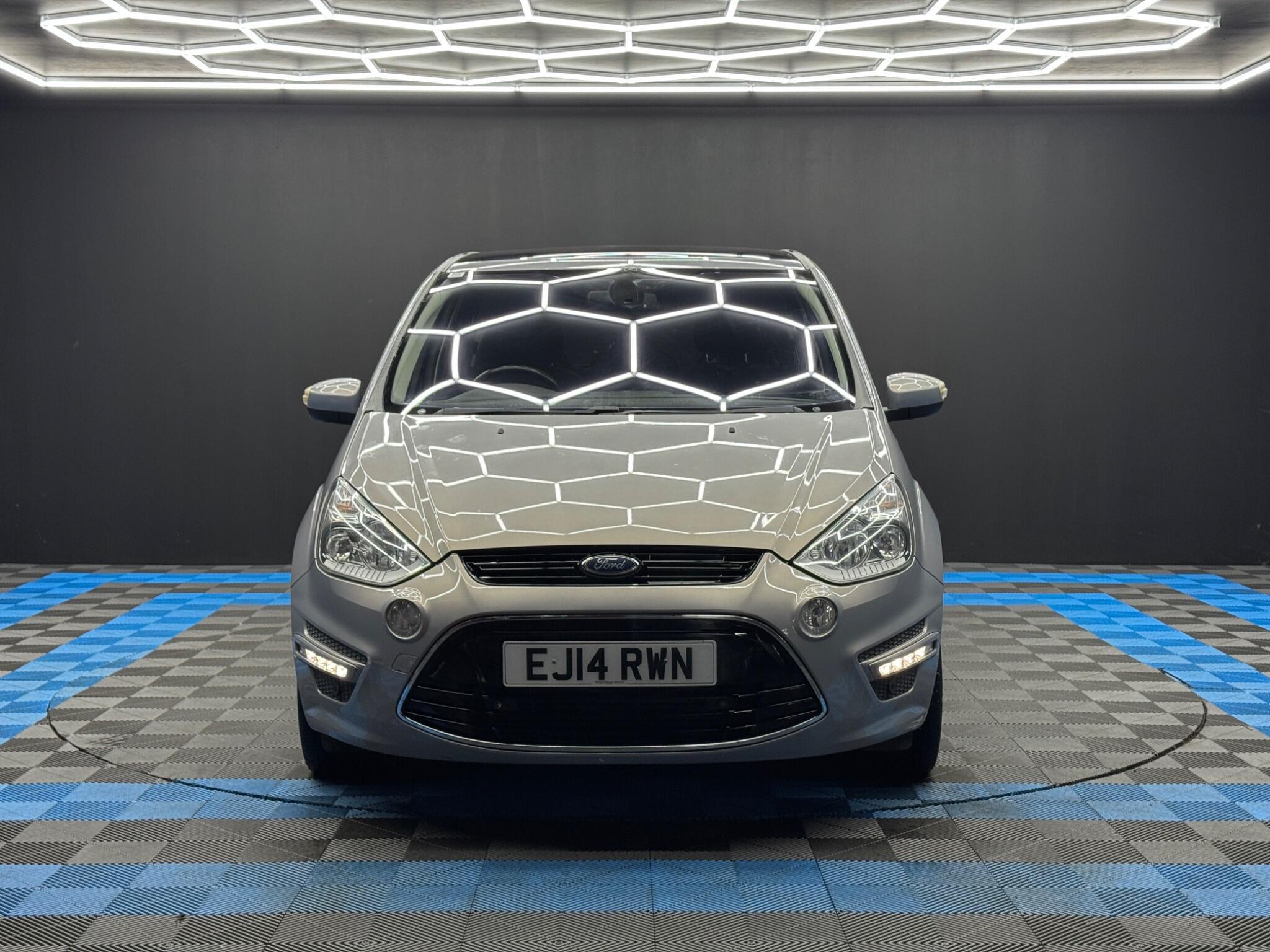 Ford S-MAX - Image 2
