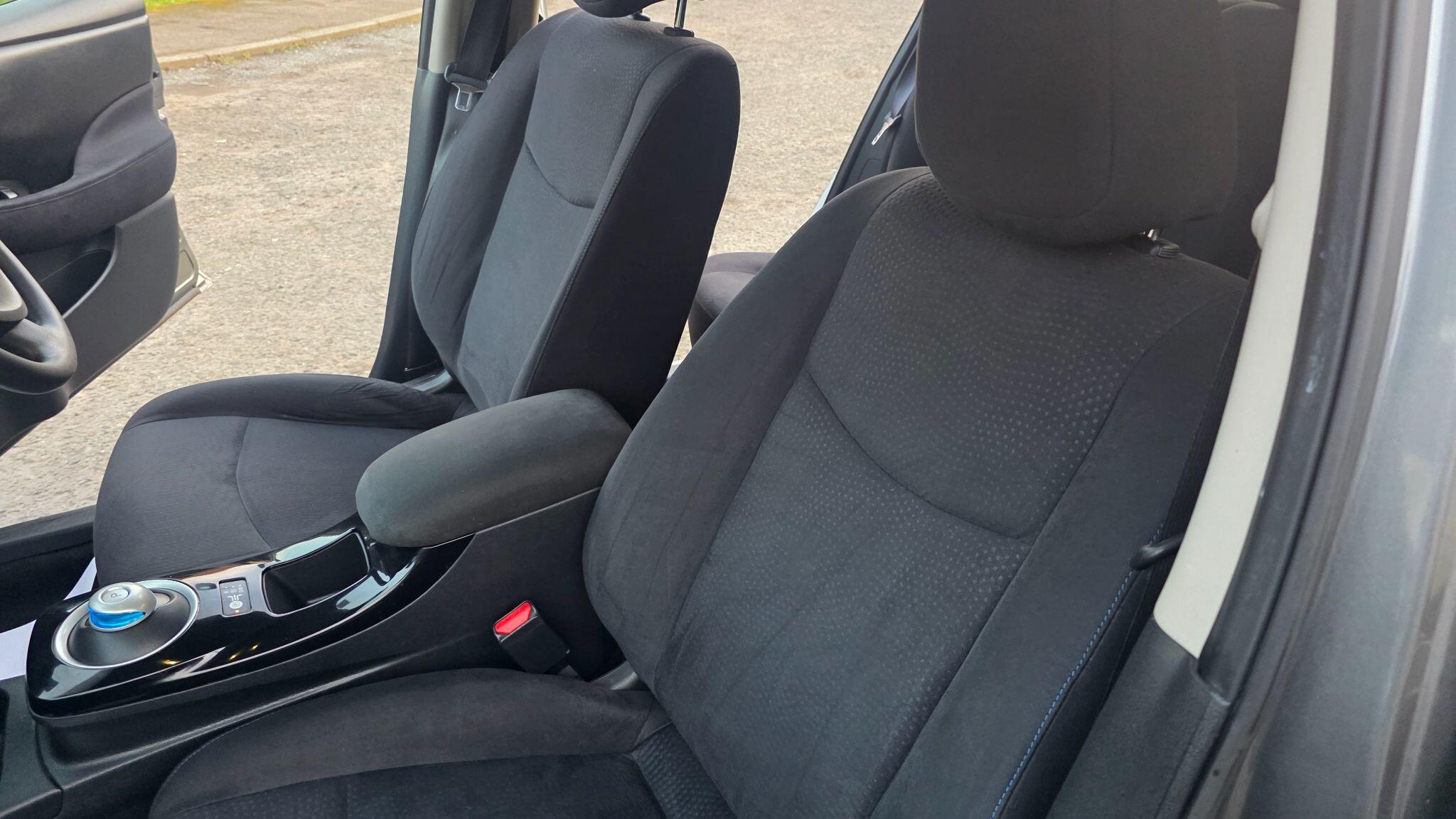 Nissan Leaf - Image 26