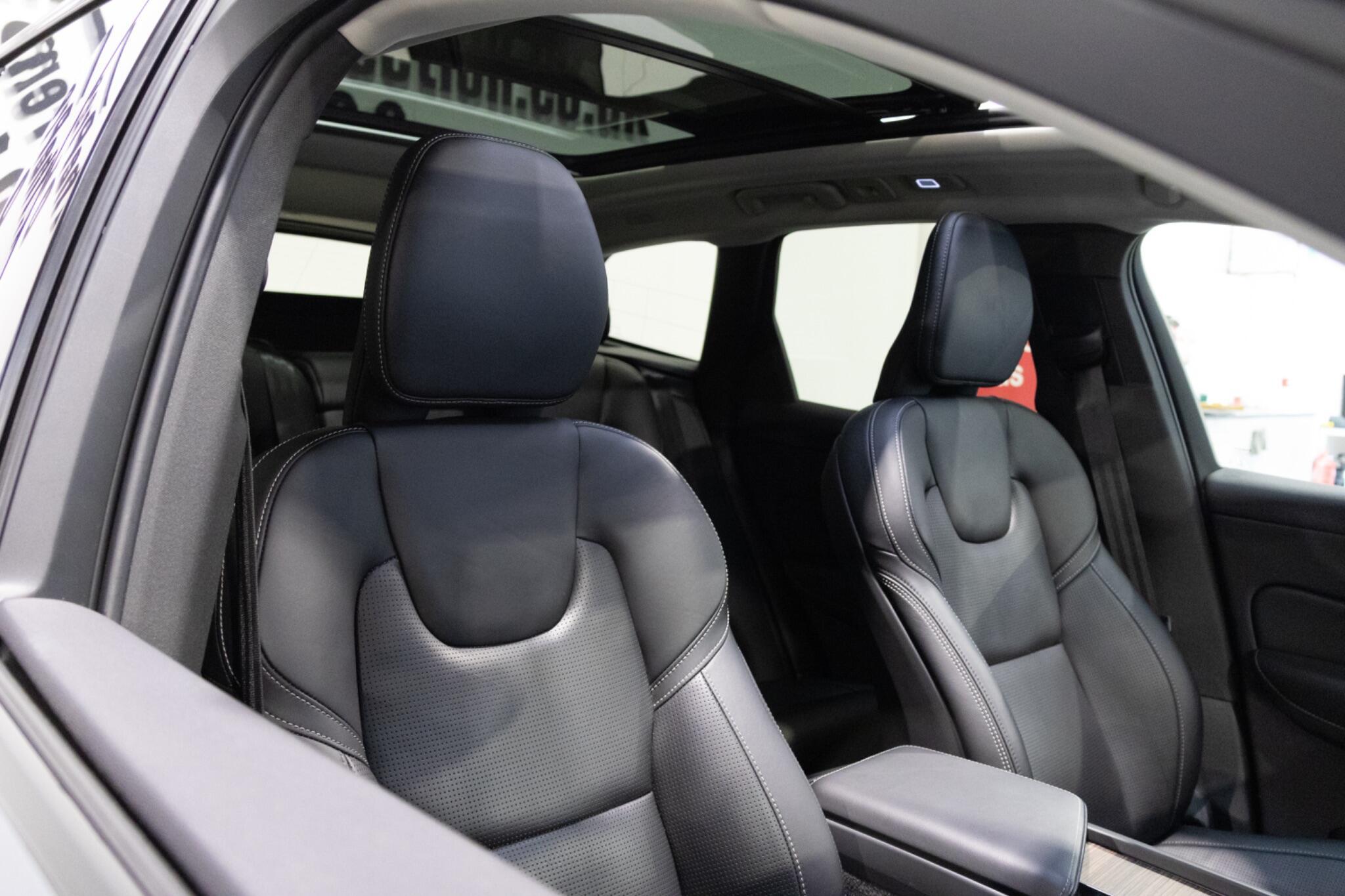 Volvo XC60 - Image 13