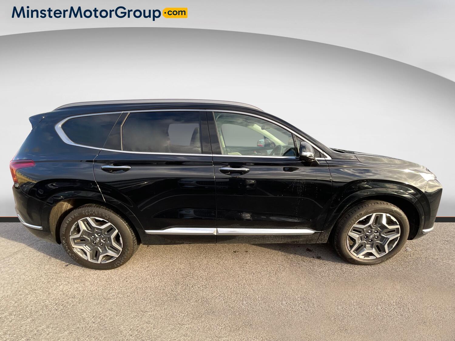 Hyundai Santa Fe - Image 2