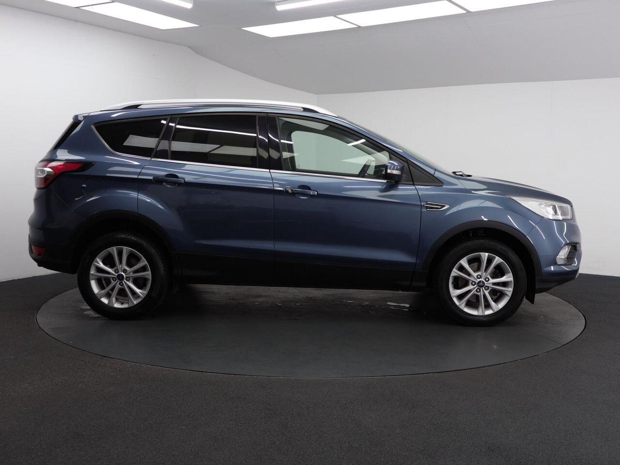 Ford Kuga - Image 13