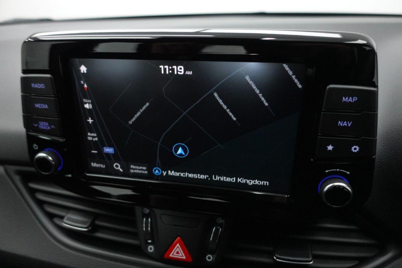 Hyundai i30 - Image 2