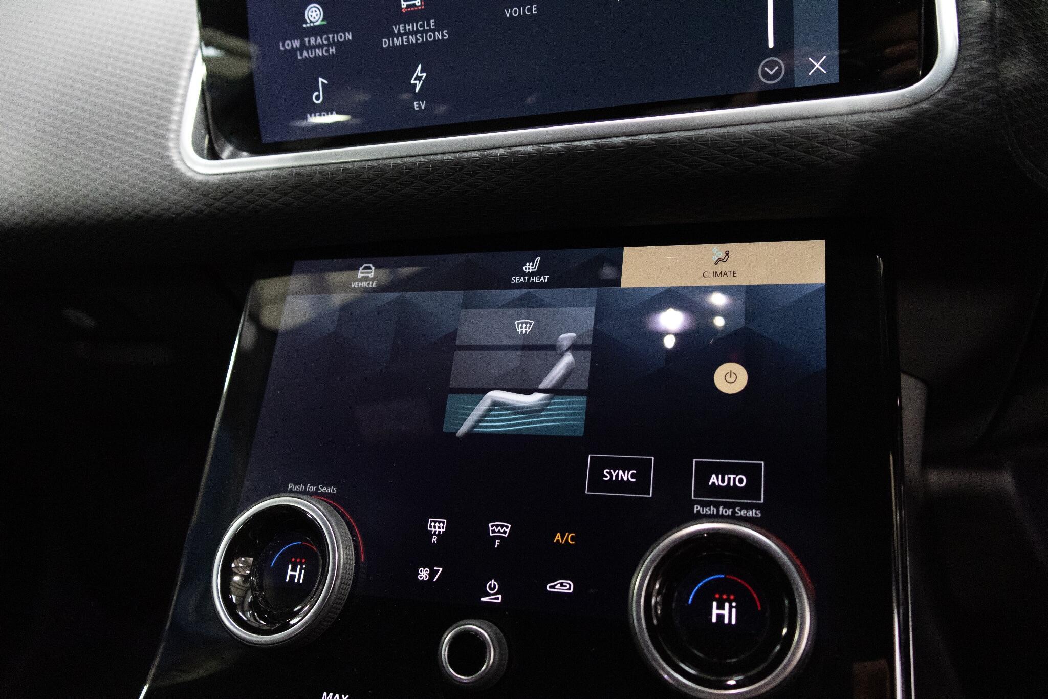 Land Rover Range Rover Velar - Image 28