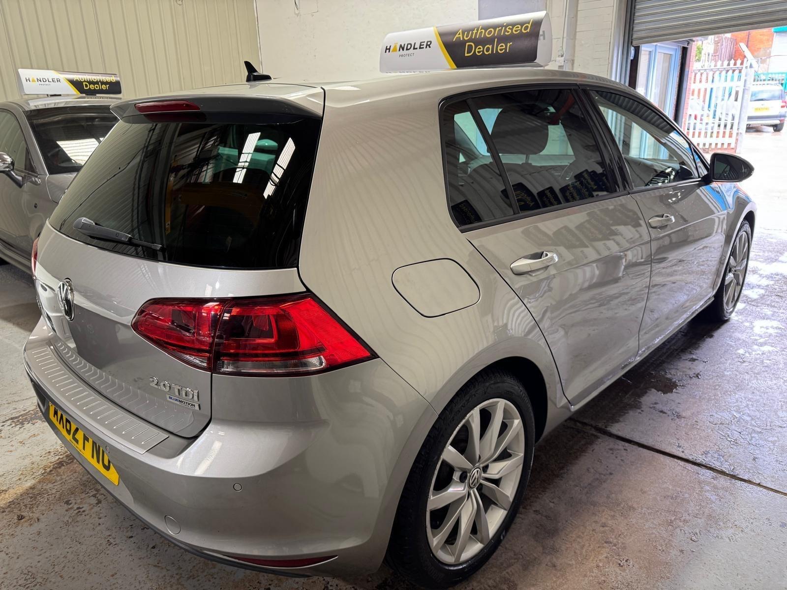 Volkswagen Golf - Image 4