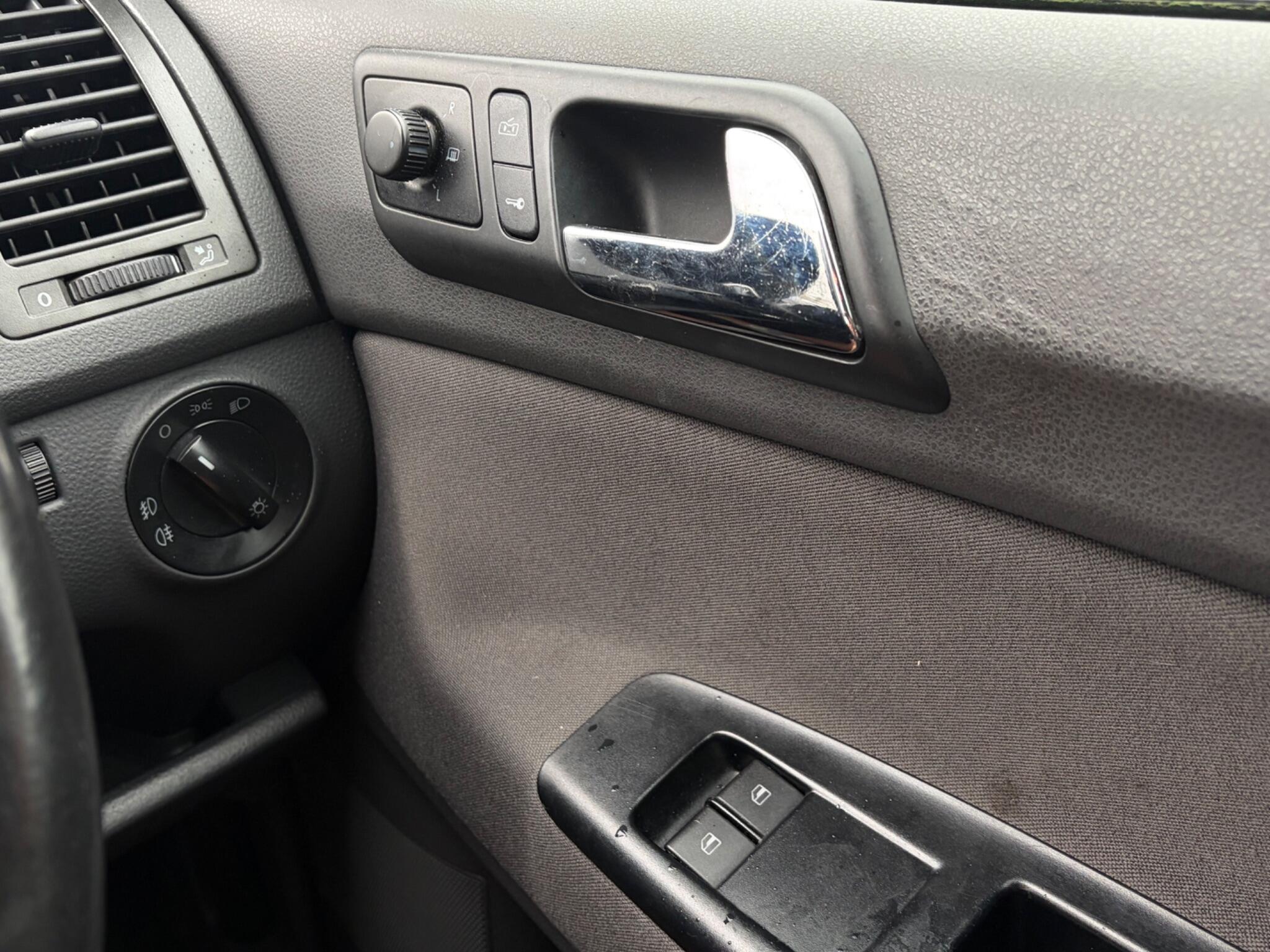 Volkswagen Polo - Image 22