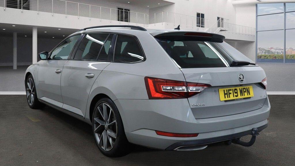 Skoda Superb - Image 5