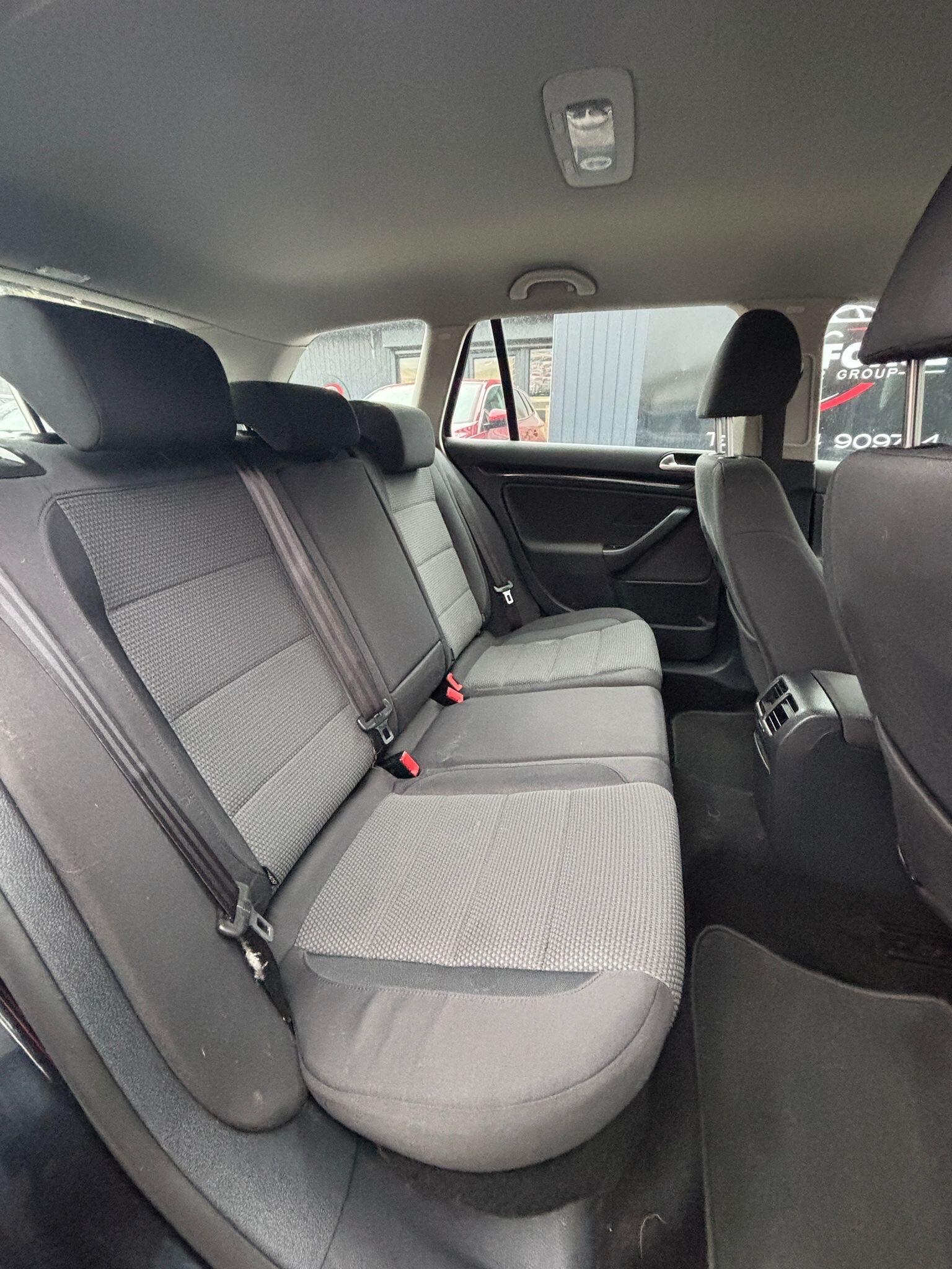 Volkswagen Golf - Image 29