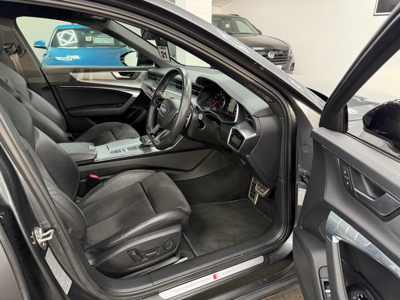 Audi A6 Saloon - Image 13