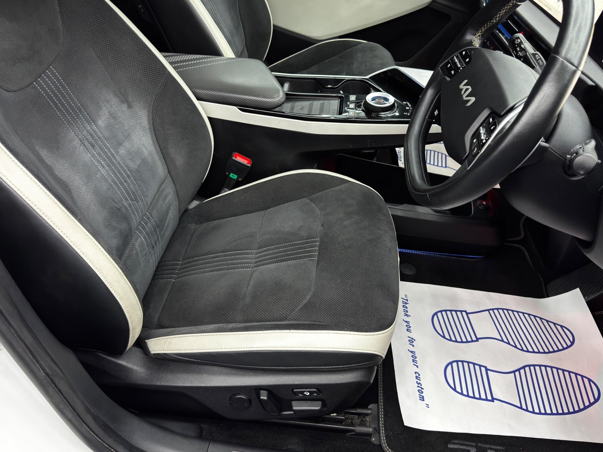 Kia EV6 - Image 13