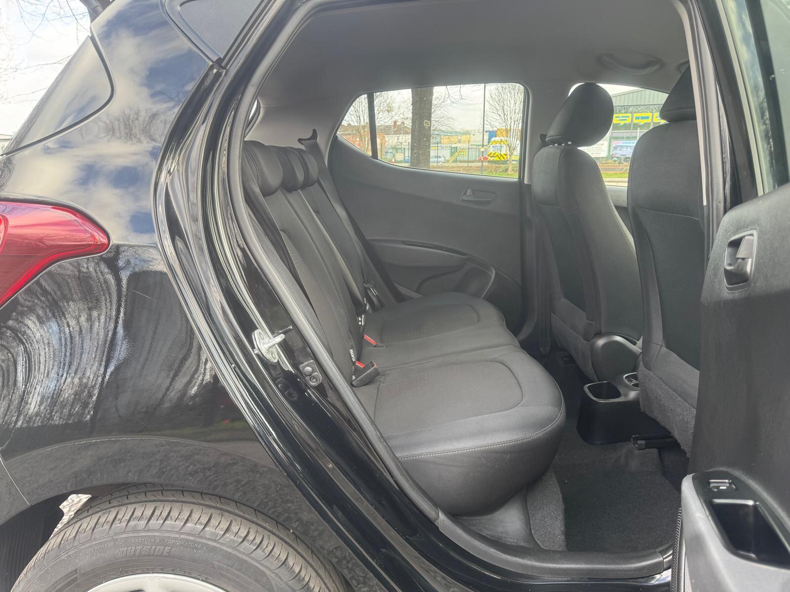 Hyundai i10 - Image 30