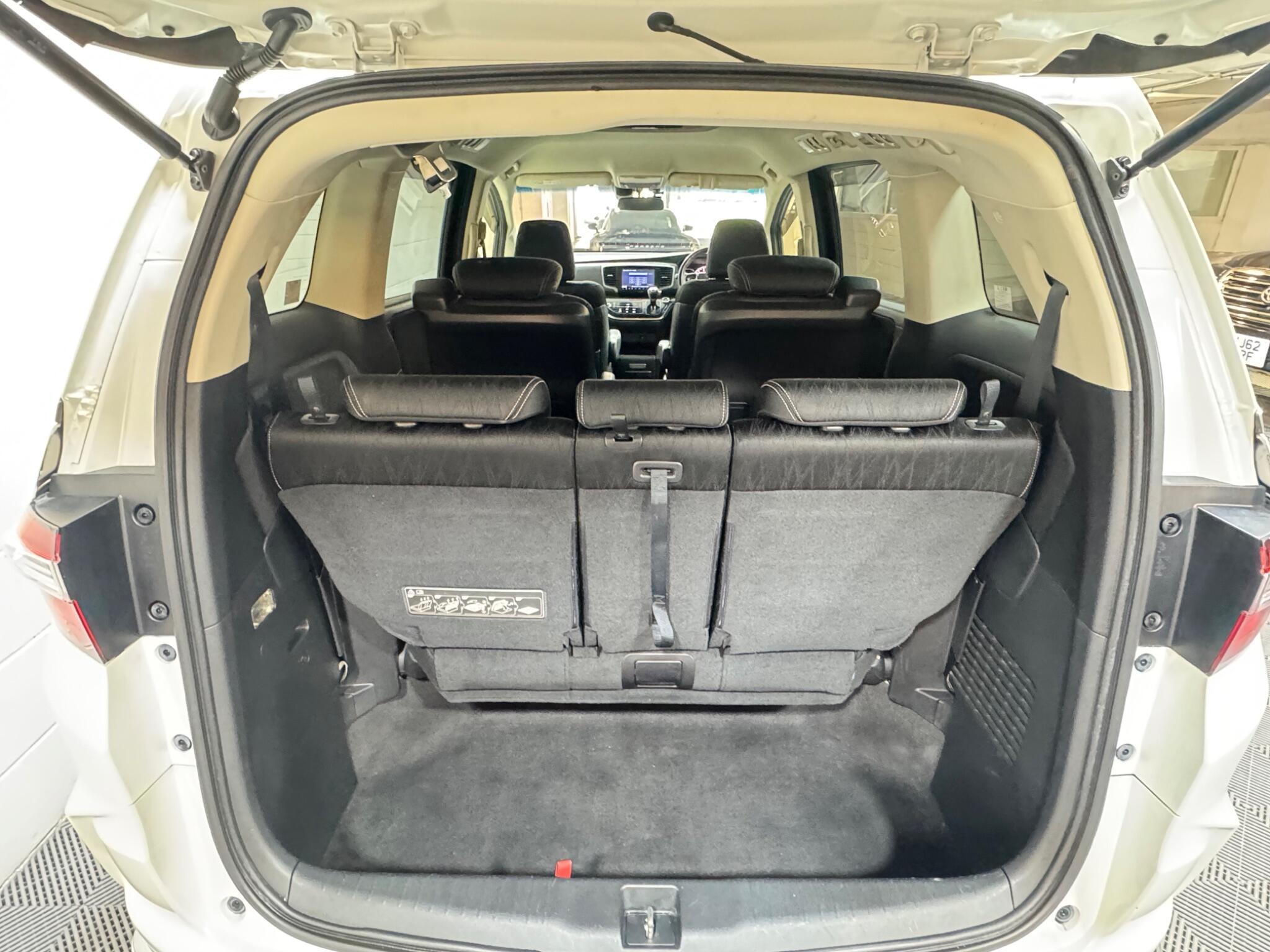 Honda Odyssey - Image 14