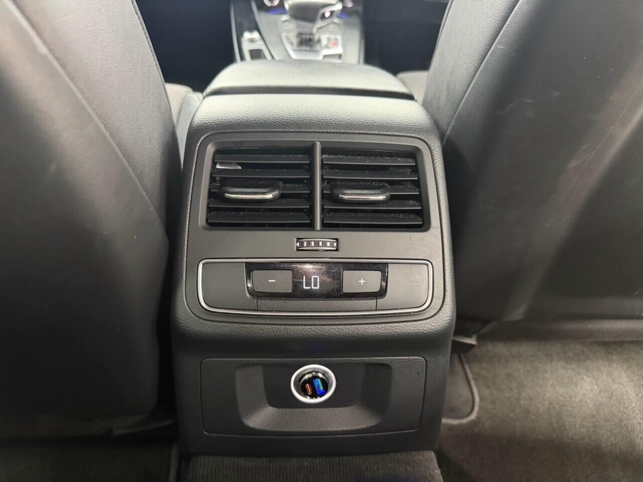 Audi A4 - Image 18