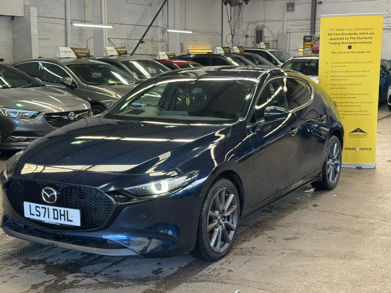 Mazda MAZDA3 - Image 2