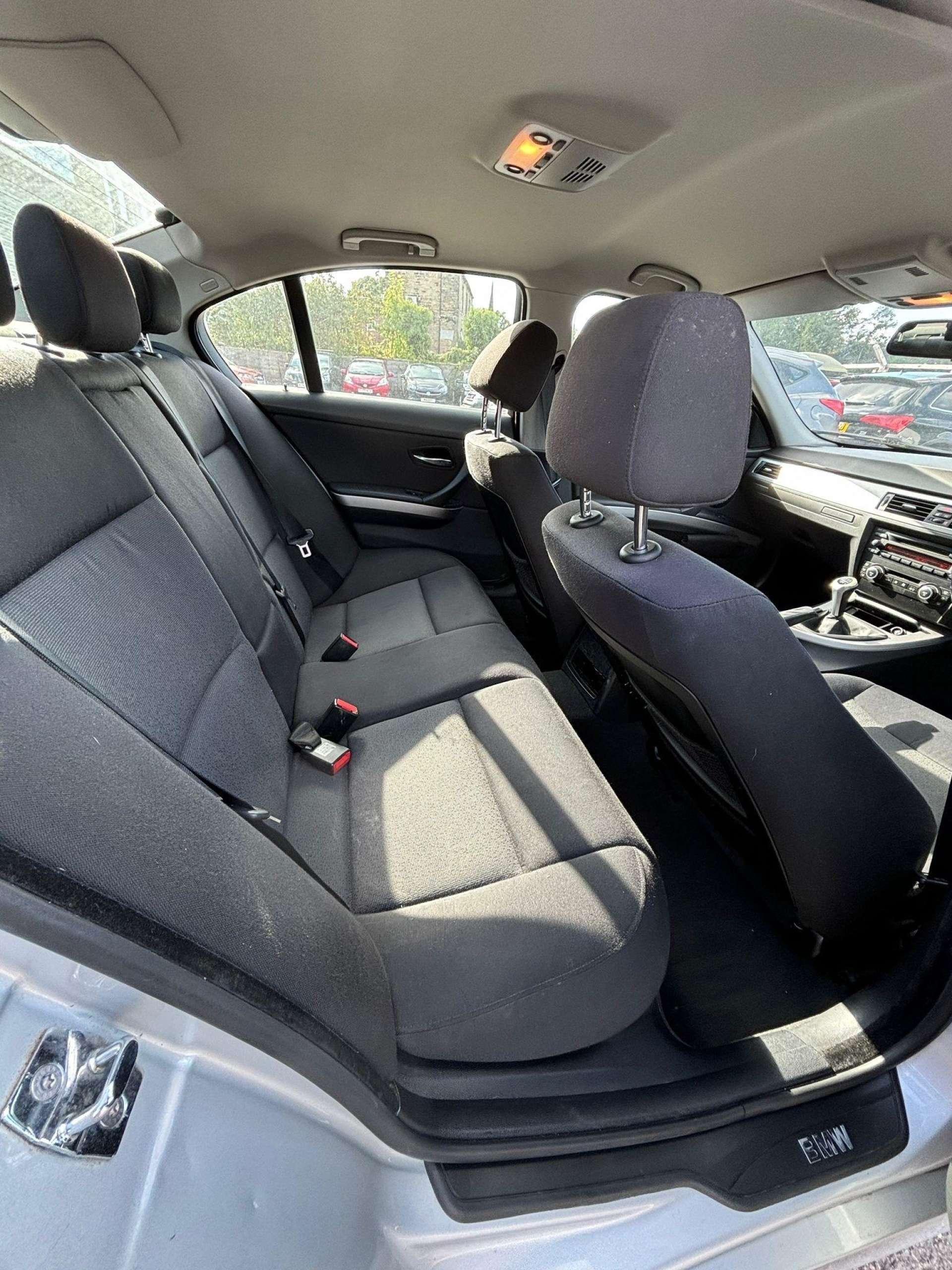 BMW 3 Series - Image 31