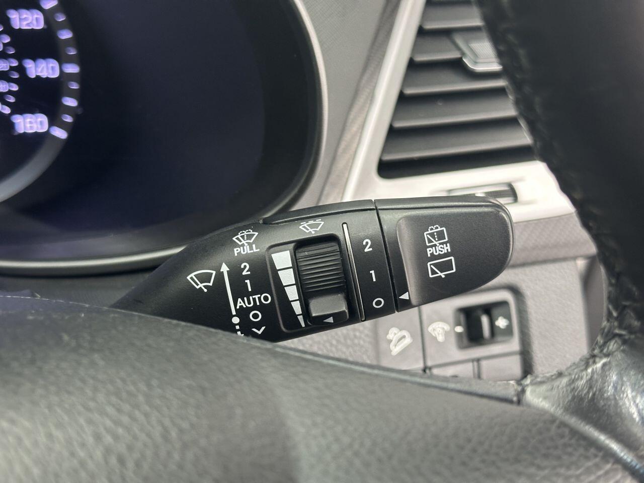 Hyundai Santa Fe - Image 23