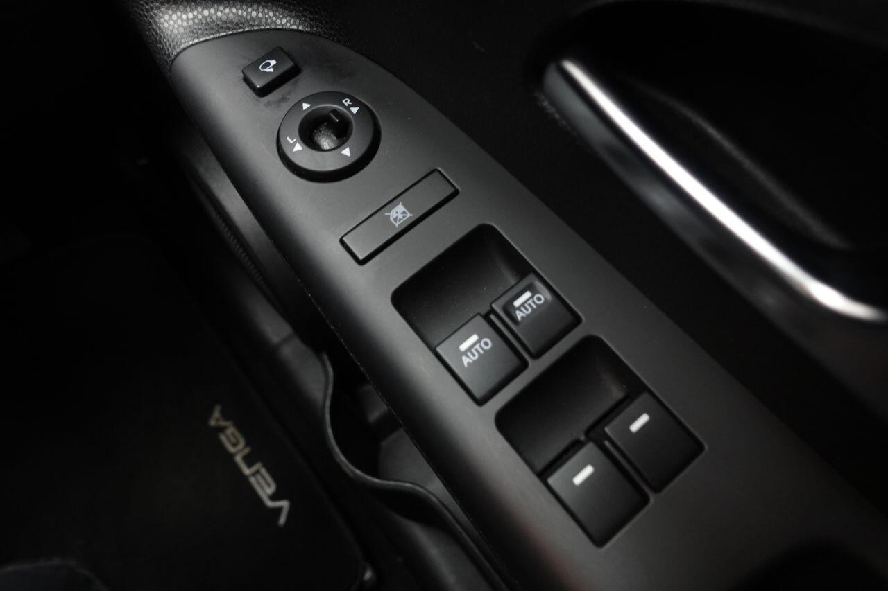 Kia Venga - Image 41