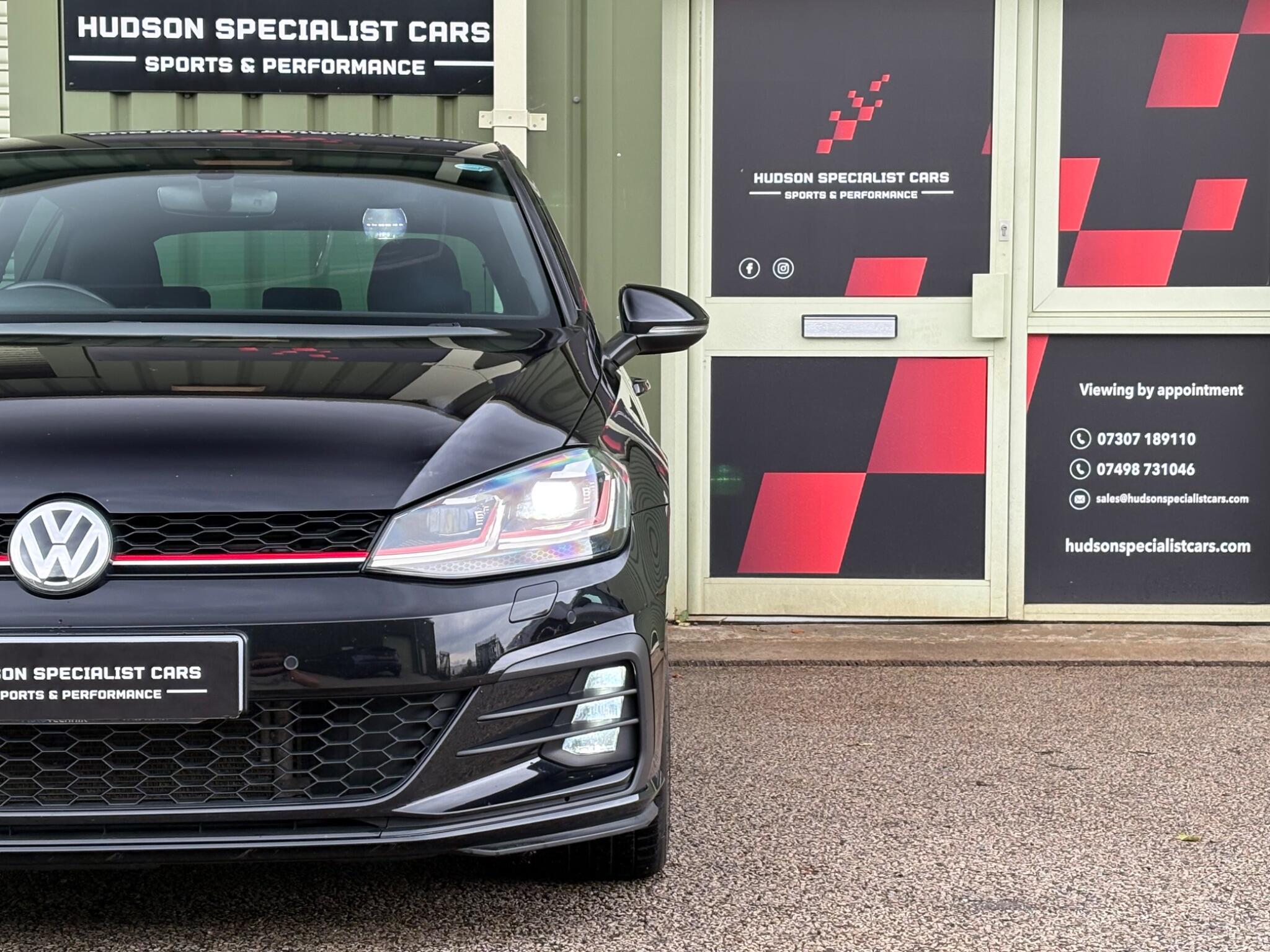 Volkswagen Golf - Image 8