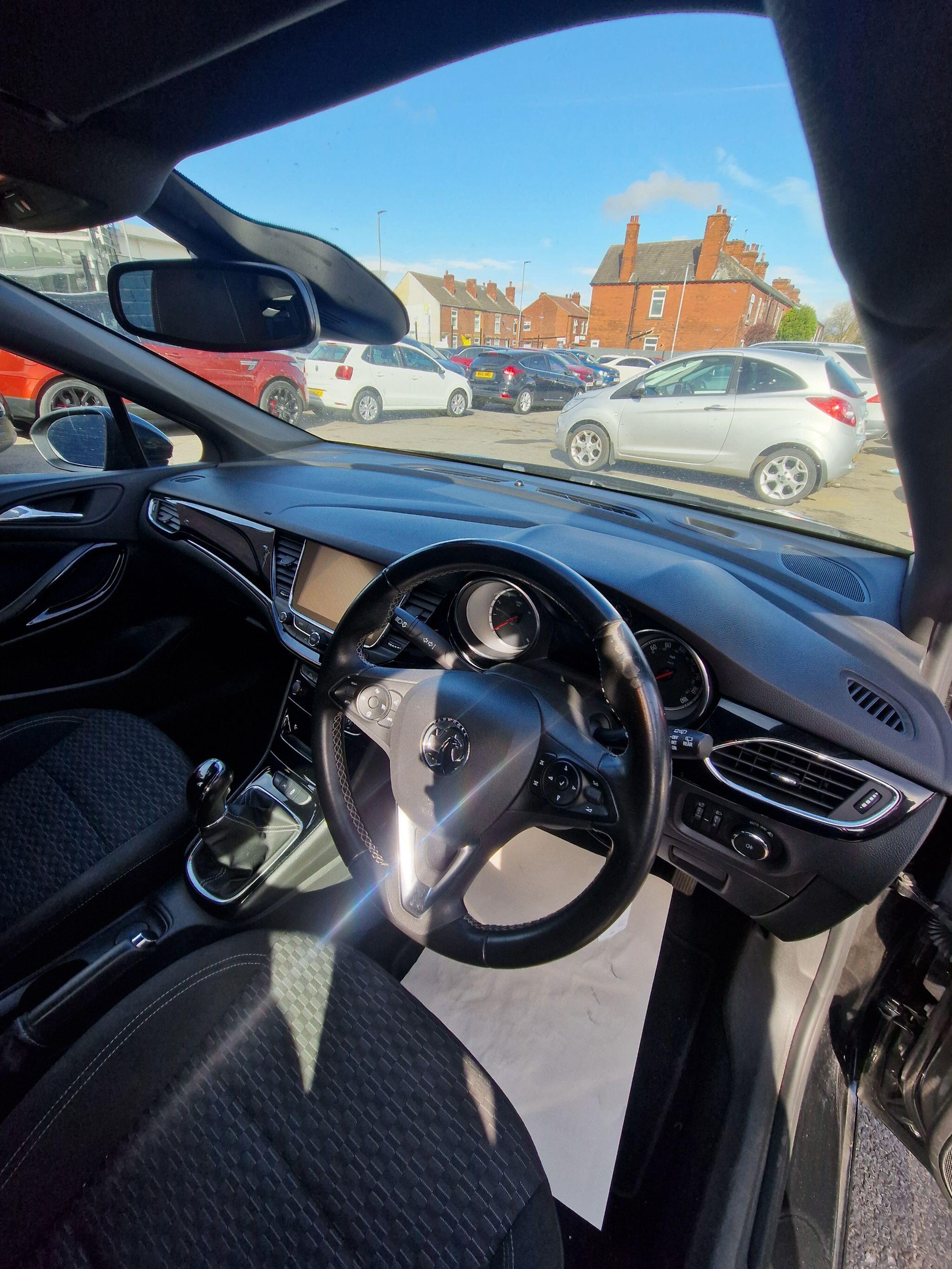 Vauxhall Astra - Image 28