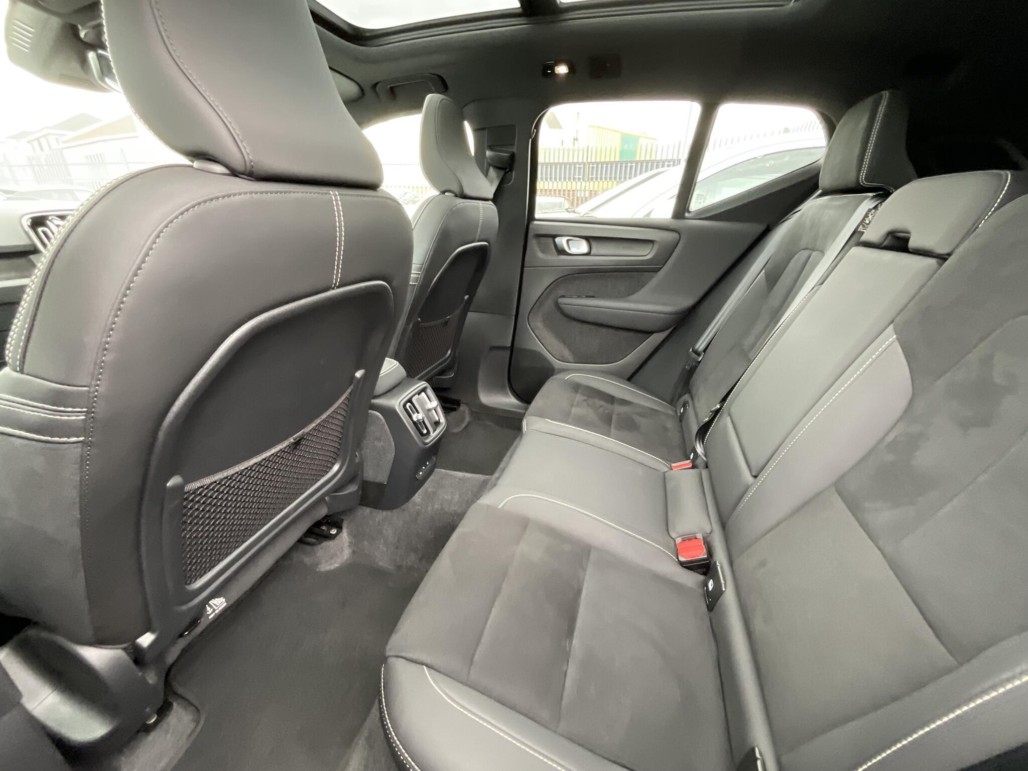 Volvo XC40 - Image 15