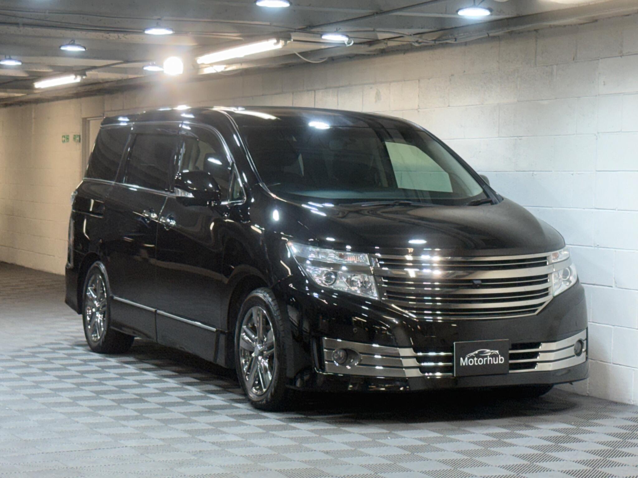 Nissan Elgrand - Image 2