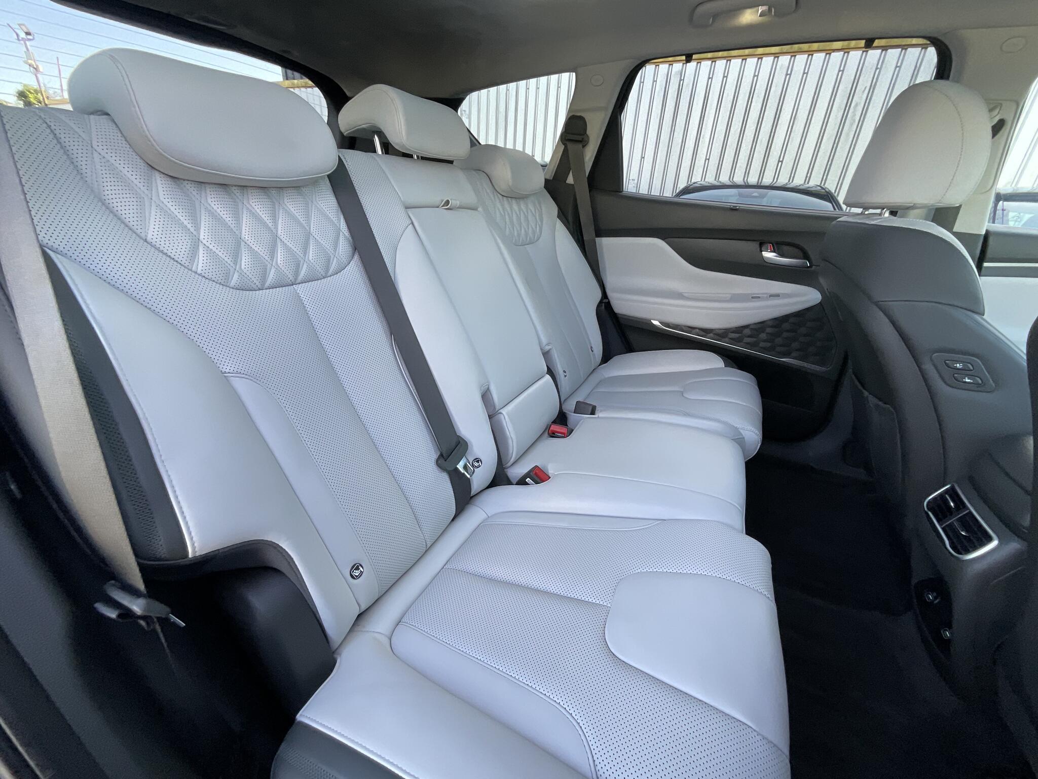 Hyundai Santa Fe - Image 11