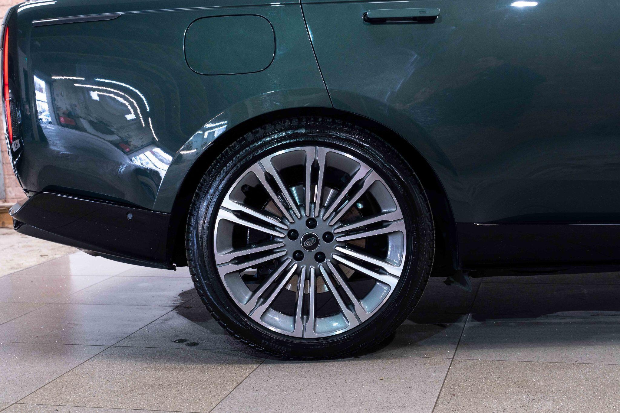 Land Rover Range Rover - Image 6