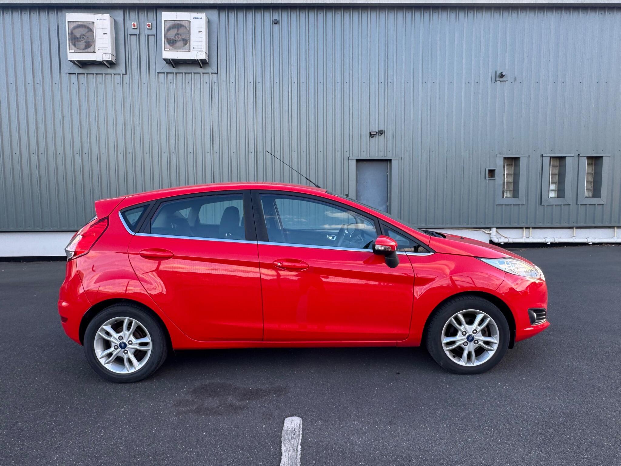 Ford Fiesta - Image 18