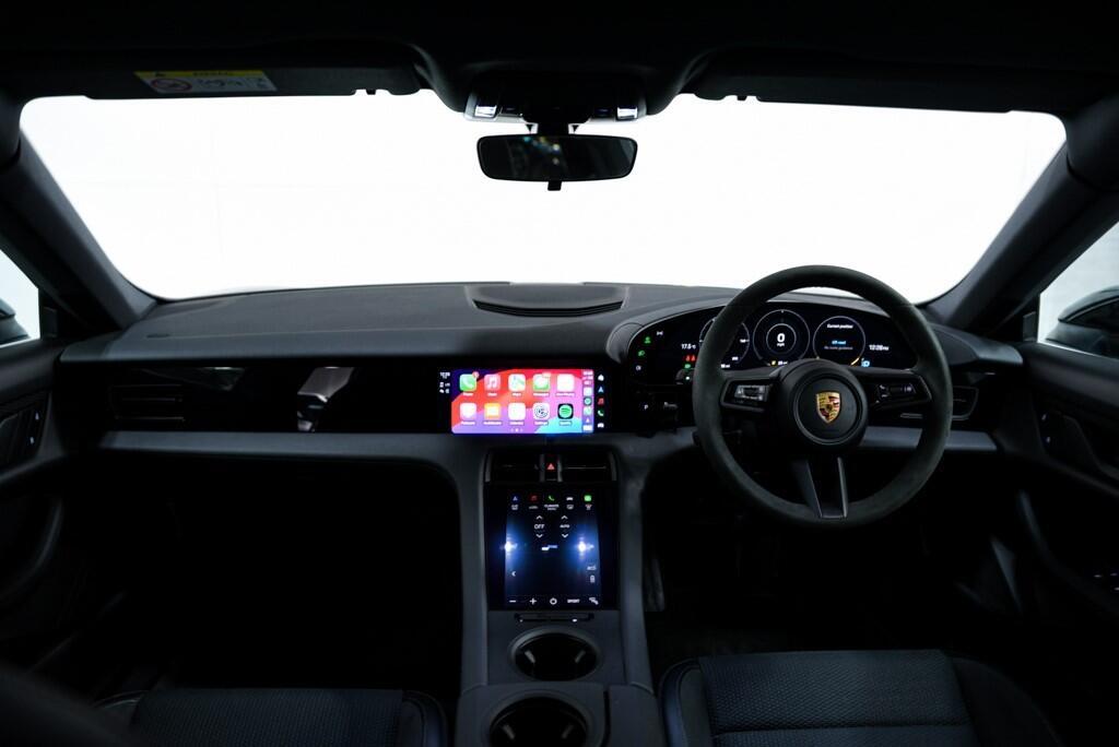 Porsche Taycan - Image 17