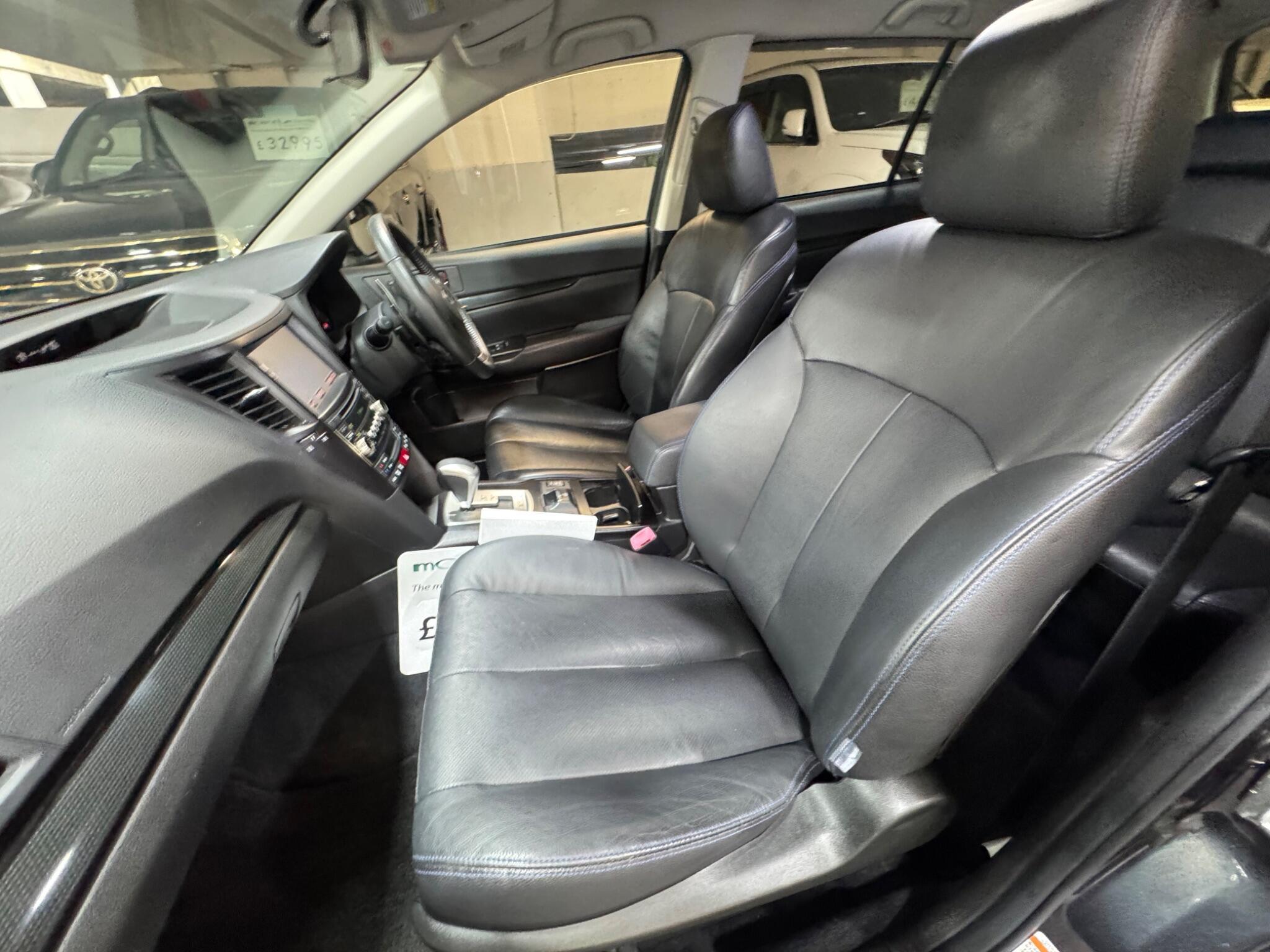 Subaru Legacy - Image 11