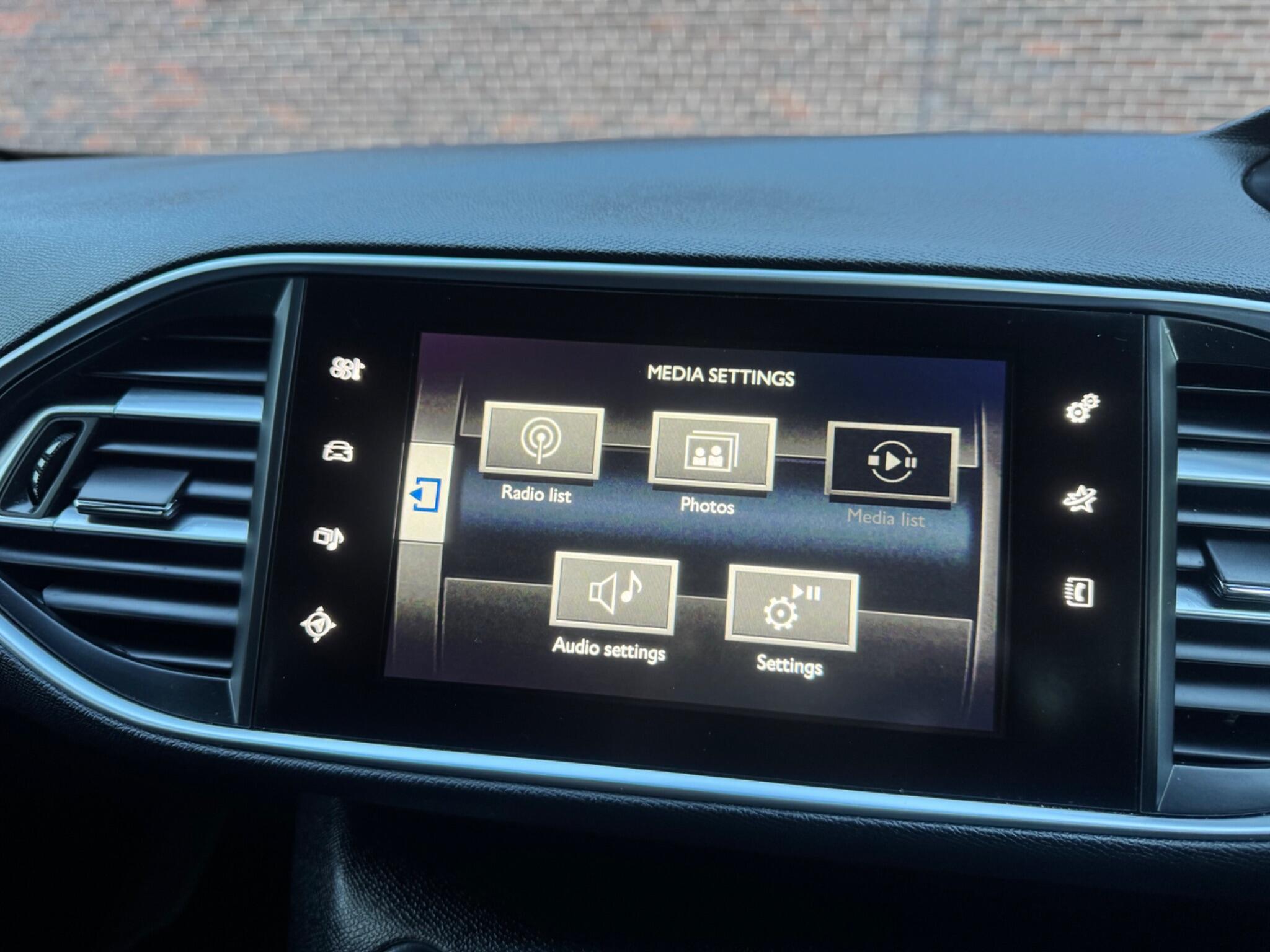 Peugeot 308 - Image 47