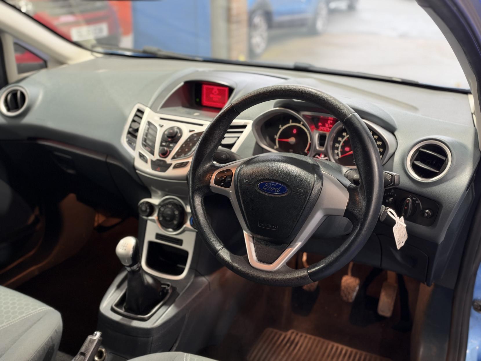 Ford Fiesta - Image 8