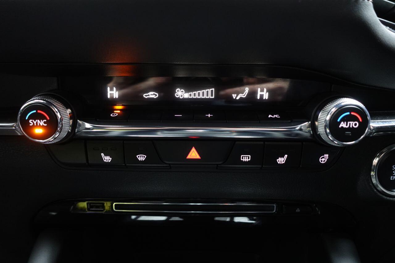 Mazda MAZDA3 - Image 40