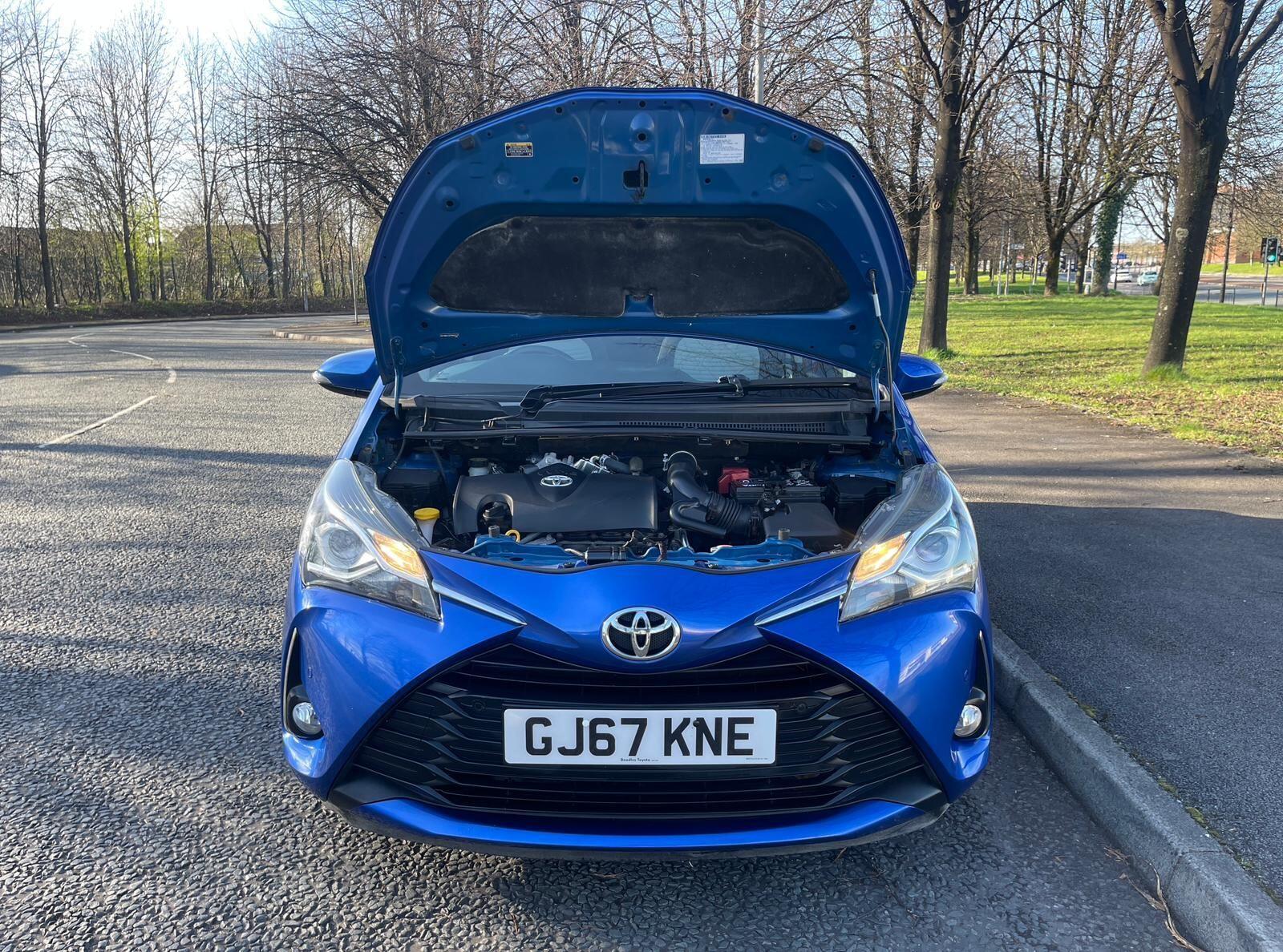 Toyota Yaris - Image 10