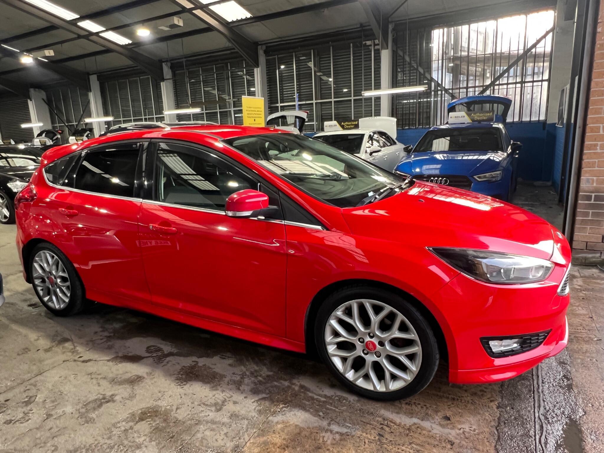 Ford Focus - Image 10